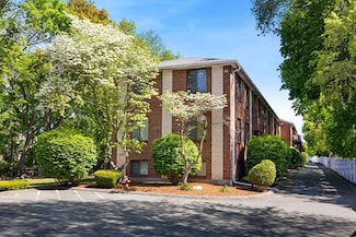 3 Richardson St Unit C6, Wakefield, MA 01880