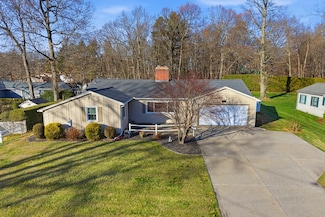 17 Laurence Dr, West Springfield, MA 01089