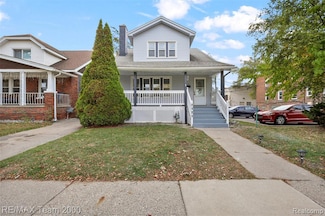 7121 Pinehurst St, Dearborn, MI 48126
