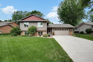 3953 McMenemy St, Saint Paul, MN 55127
