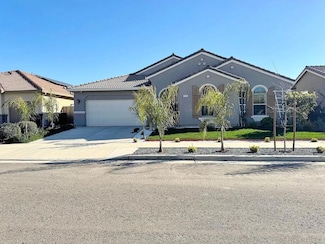 1405 W Tyler Ct, Visalia, CA 93291