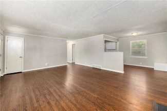 8522 Euclid Ave, Kansas City, MO 64132
