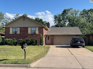 703 W 25th Ave, Hutchinson, KS 67502