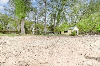 430 Ricoma Beach Rd, Bay City, MI 48706