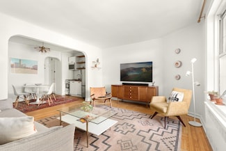 360 Clinton Ave Unit 4M, Brooklyn, NY 11238