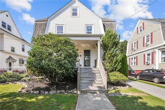 15 Marcy St, Cranston, RI 02905
