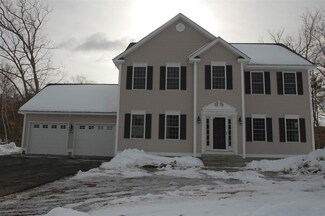 329 Glen Forest Dr, Manchester, NH 03109