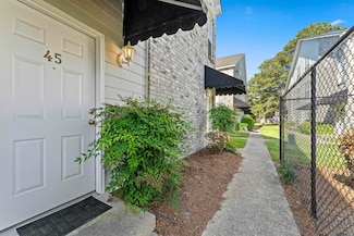 5141 Nicholson Dr Unit B45, Baton Rouge, LA 70820