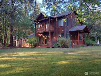14427 Silven Ave NE, Bainbridge Island, WA 98110