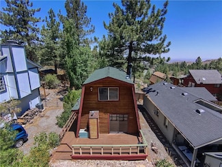 2068 Slippery Elm Rd, Wrightwood, CA 92397
