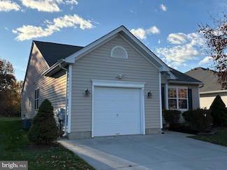 253 Snowy Egret Ln, West Deptford, NJ 08086