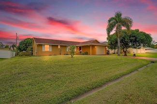 1652 SW Crawford Ave, Port Saint Lucie, FL 34953