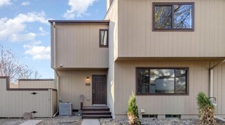 6290 Saint Johns Dr, Eden Prairie, MN 55346