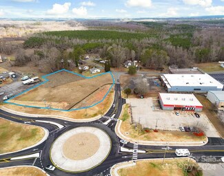 715 Yadkinville Rd, Mocksville, NC 27028