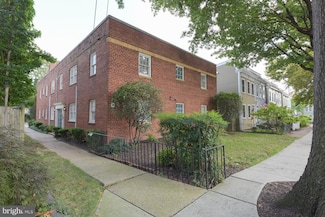 415 N West St Unit 4, Alexandria, VA 22314