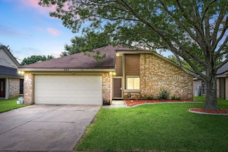 327 Brompton Ct, Highlands, TX 77562