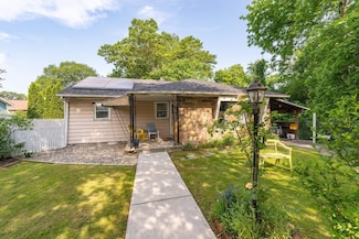 14 Bayside St, Springfield, MA 01109