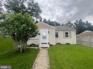 3403 Murdock Rd, Kensington, MD 20895