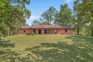 281 Bridge Creek Rd, Horatio, AR 71842