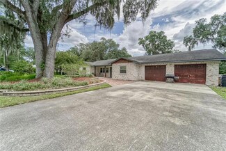 329 Fern Cliff Ave, Temple Terrace, FL 33617
