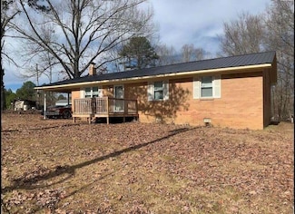 1000 Cr 825, Blue Mountain, MI 38610