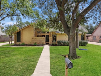 2618 Fontana Dr, Houston, TX 77043