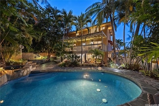 1408 Auwaiku St, Kailua, HI 96734