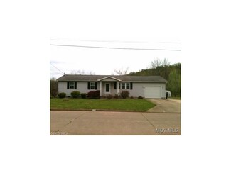 449 Dickens Dr, Mineral Wells, WV 26150