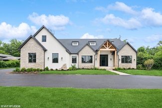10940 German Church Rd, La Grange, IL 60525