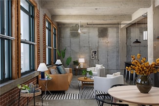 100 W 5th St Unit 5A, Long Beach, CA 90802