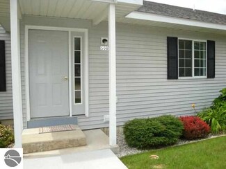 508 Barlow St, Traverse City, MI 49686