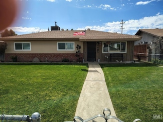 1405 Fairview Rd, Bakersfield, CA 93307