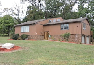 537 Lebanon School Rd, Rostraver Township, PA 15012