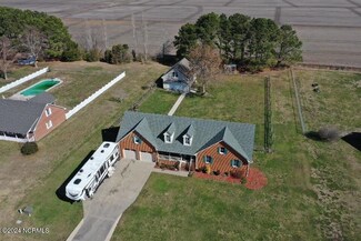 700 Everett Dr, Elizabeth City, NC 27909