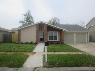 3809 Eastview Dr, Harvey, LA 70058