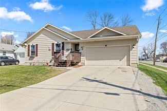 2301 61st St, Des Moines, IA 50322