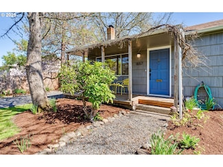 1657 Mckinley St, Eugene, OR 97402