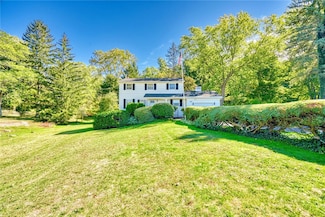 114 Phelps Rd, Honeoye Falls, NY 14472