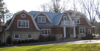 119 Wheatley Rd, Old Westbury, NY 11568