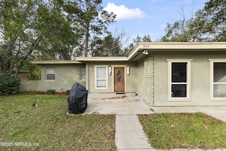 1944 Constant Dr, Jacksonville, FL 32210