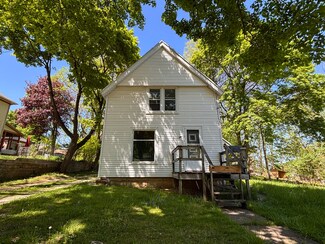 1314 Blakeslee St, Kalamazoo, MI 49006