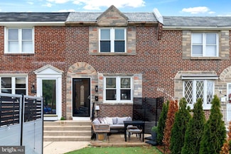 207 N Bishop Ave, Clifton Heights, PA 19018