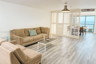 6345 Collins Ave Unit TH-2, Miami Beach, FL 33141