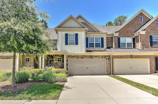 3161 Hartson Pointe Dr, Fort Mill, SC 29707