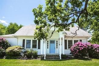 222 Lakeside Rd, Newburgh, NY 12550