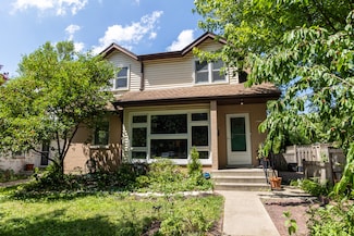 1611 Cleveland St, Evanston, IL 60202