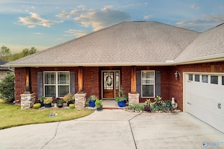 2508 Caldwell Park Ct SE, Owens Cross Roads, AL 35763