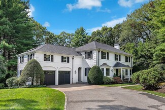 26 Edmunds Rd, Wellesley Hills, MA 02481