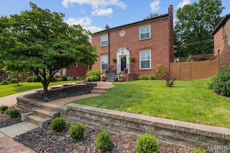 7334 Chamberlain Ave, Saint Louis, MO 63130