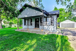 404 Sinclair St, Galena Park, TX 77547